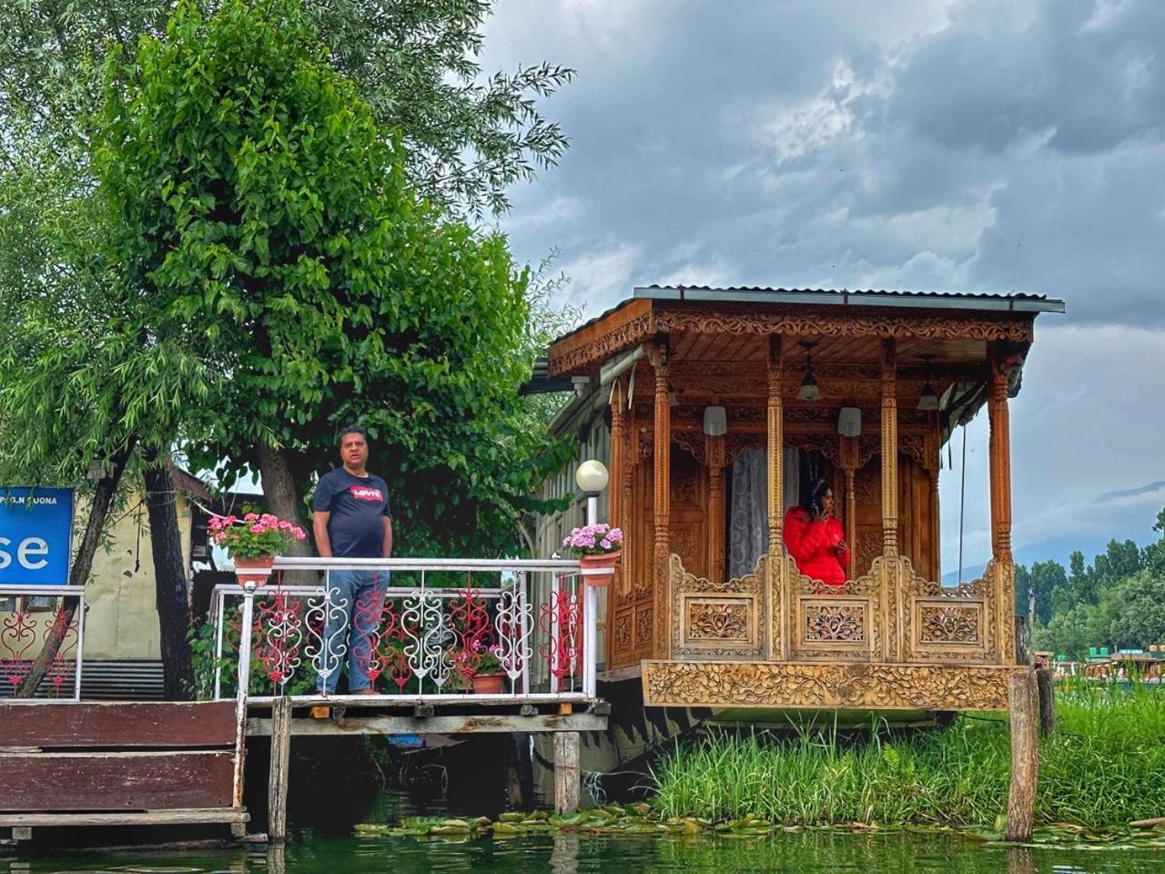 White House Group Of Houseboats Ξενοδοχείο Σριναγκάρ Εξωτερικό φωτογραφία