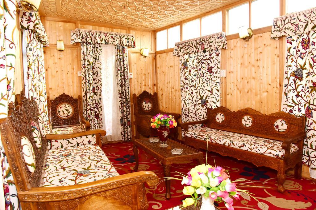 White House Group Of Houseboats Ξενοδοχείο Σριναγκάρ Εξωτερικό φωτογραφία